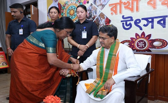 Badharghat MLA Mina Rani Sarkar ties Rakhi to Tripura CM Dr. Manik Saha.